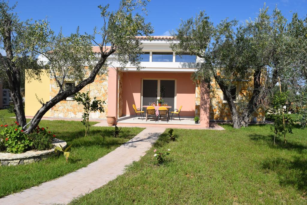 Three Stars Luxury Villas Мораїтика Екстер'єр фото