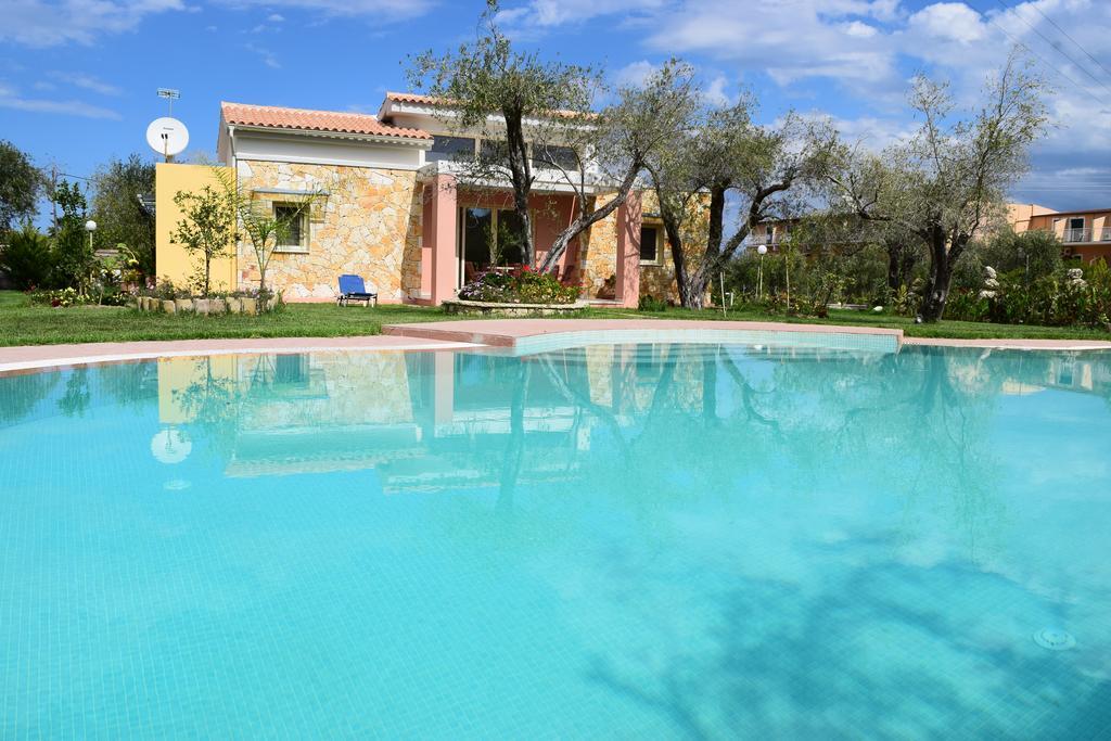 Three Stars Luxury Villas Мораїтика Екстер'єр фото