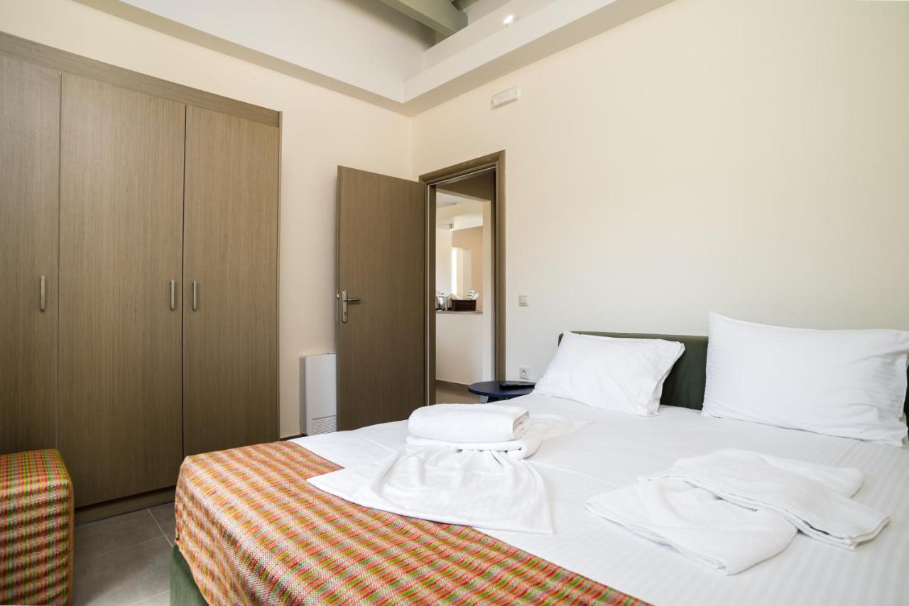 Three Stars Luxury Villas Мораїтика Екстер'єр фото