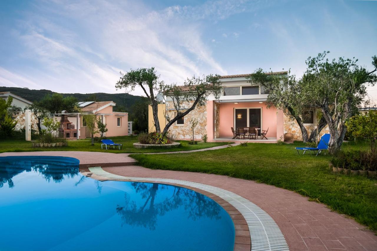 Three Stars Luxury Villas Мораїтика Екстер'єр фото
