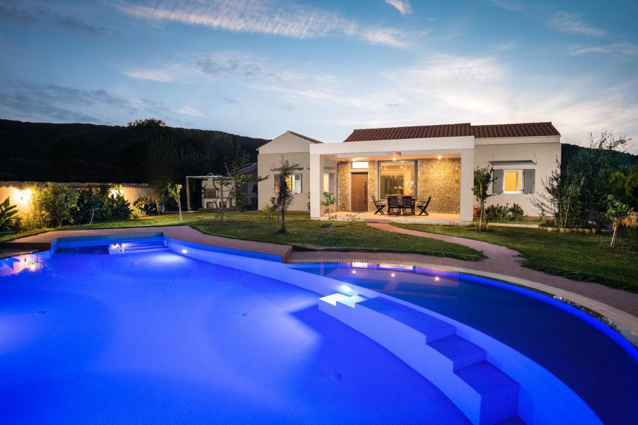 Three Stars Luxury Villas Мораїтика Екстер'єр фото